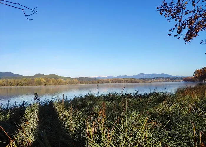 Placa Major 17 2N 2A Apartament Al Centre De Banyoles