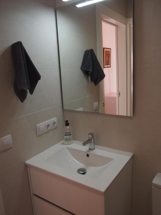Placa Major 17 2n 2a Al Centre De Banyoles